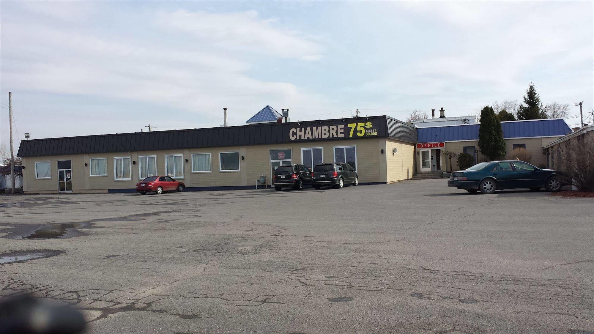 Motel Iberville Saint-Jean-sur-Richelieu Exterior photo